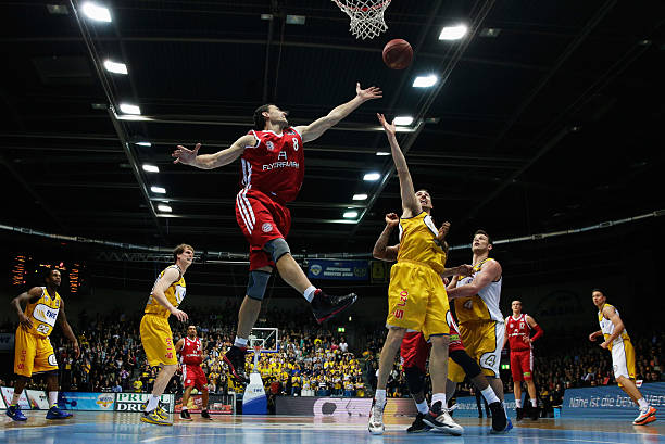 孔帕尼作为 孔帕尼作为